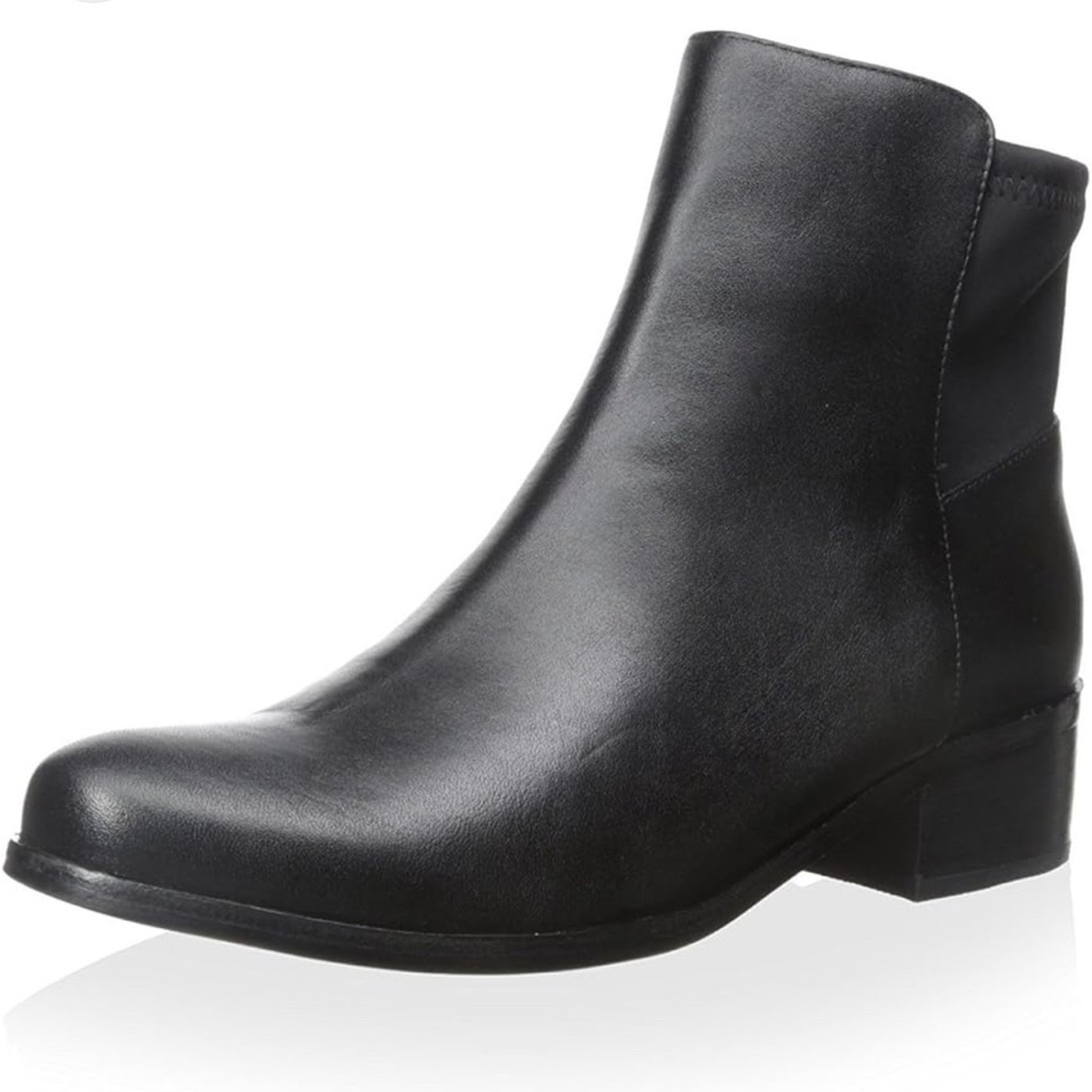 Aqua Diva black leather boots size 36 US 5.5 Wembley boots waterproof